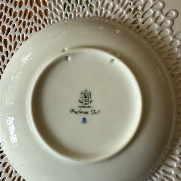 Blue & White Danish Christmas Plate dated 1967 - Picture 2 of 2